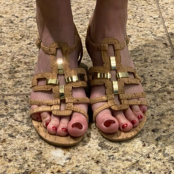 Natural Cork Upper Sandals - Picture 2 of 8